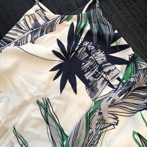 NWT Floral Halter Crop Top - Picture 5 of 7